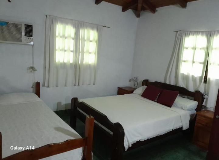 Cabana Ibera Colonia Carlos Pellegrini  Exteriör bild